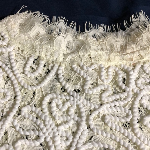 White see Thee crop top shirt with zip on the side - Picture 3 of 4